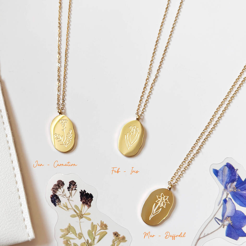 Oval Shape Etched Birth Flower Necklace In Gift Box