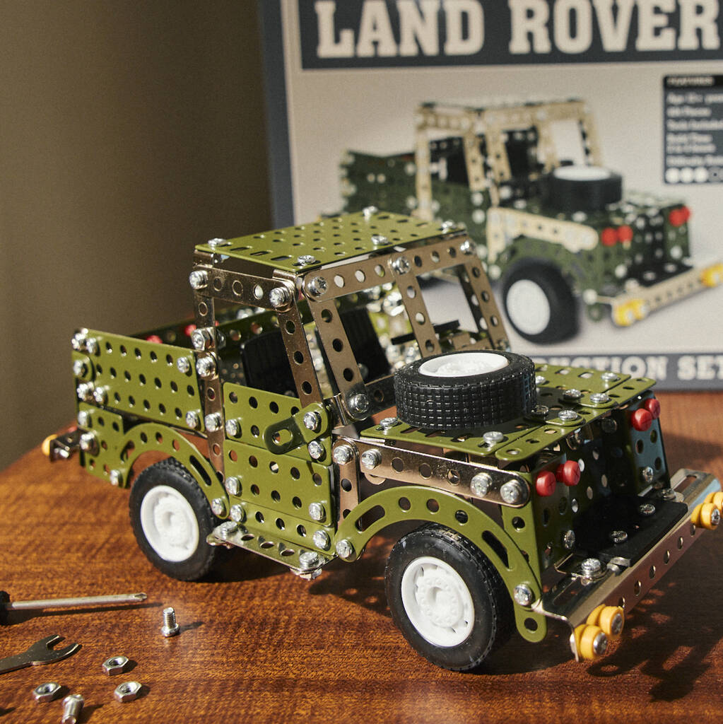 Make Your Own Land Rover Metal Construction Set