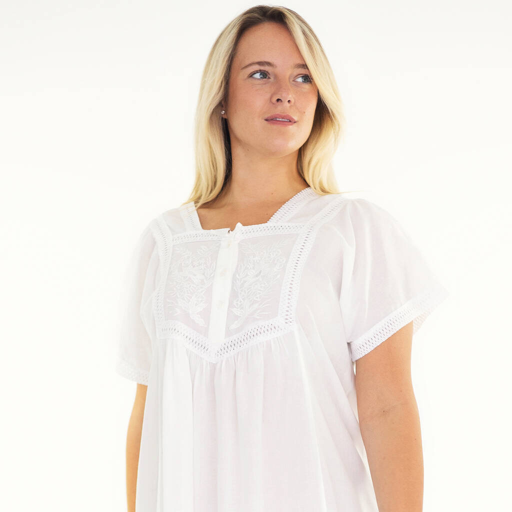 Women's White Cotton Victorian Short Sleeve Nightdress Front Panel