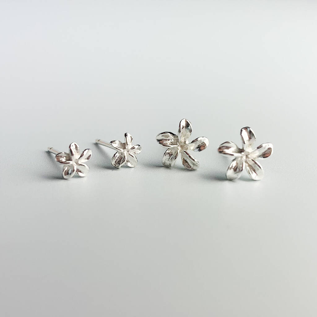 Sterling Silver Dainty Flower Stud Earrings